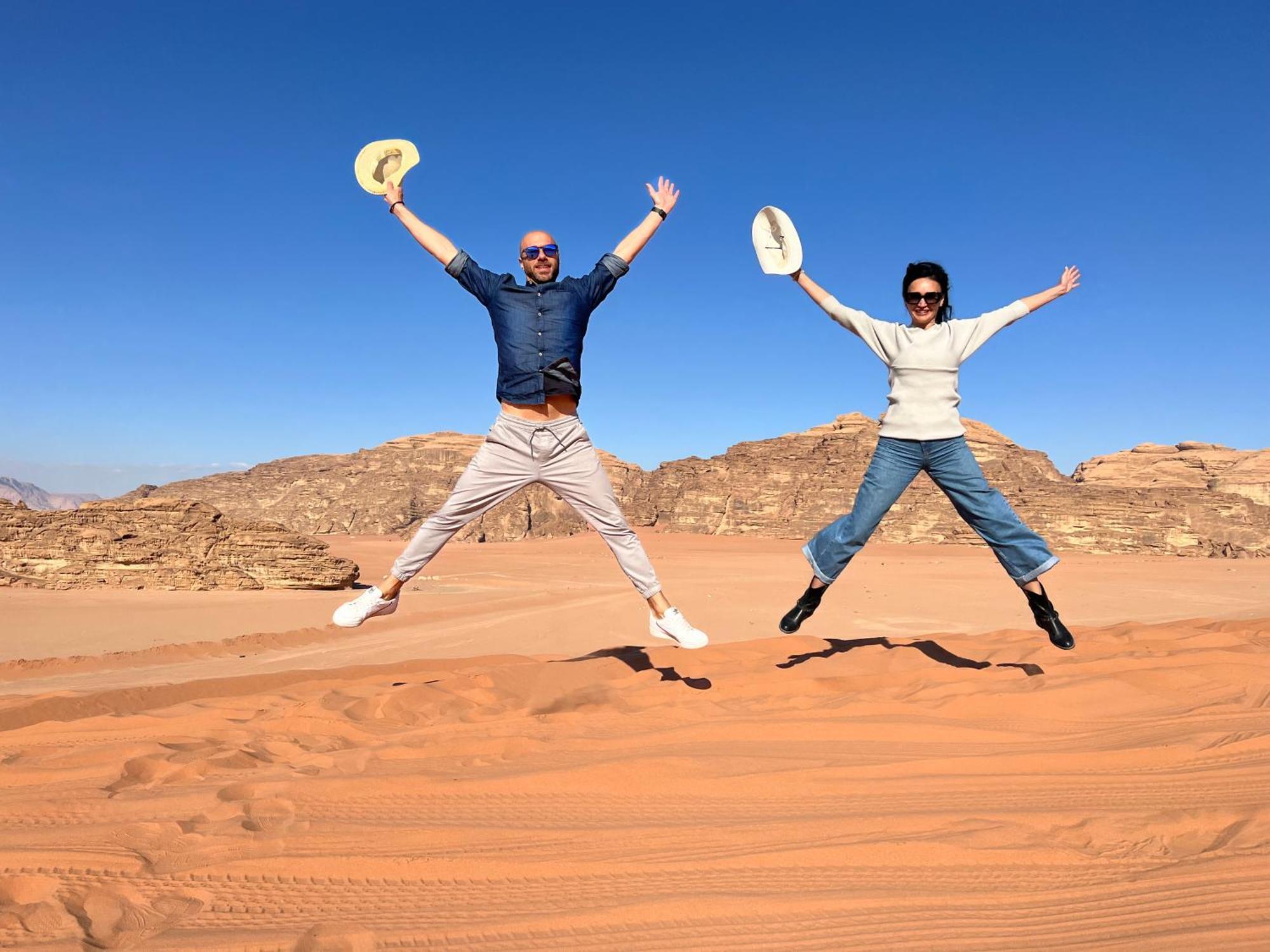 Luxury tent Wadi Rose Luxury Camp Wadi Rum
